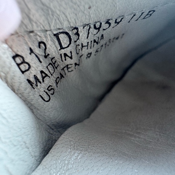 Cole Haan White and Black Ballet Flats Nike Air - Picture 3 of 4